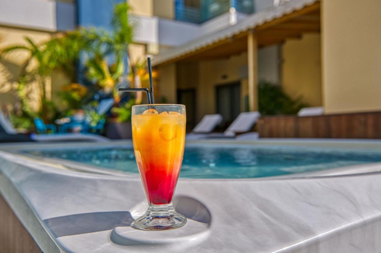 Island Boutique 4*